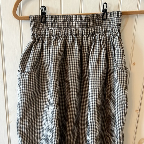 NPL OIA skirt in Oat milk/graphite gingham, small. - Picture 3 of 4